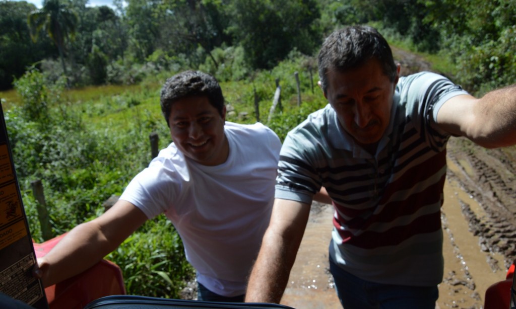 Moradores da Capela de Fátima cobram da prefeitura melhorias em estradas da região