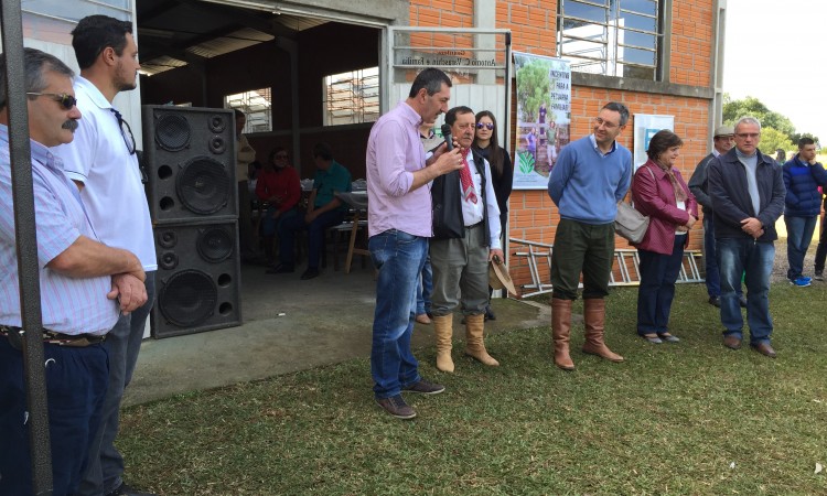 AGRICULTORES COMEMORAM EM FESTA NA INVERNADA DOS BORGES – 5º DISTRITO DE VACARIA
