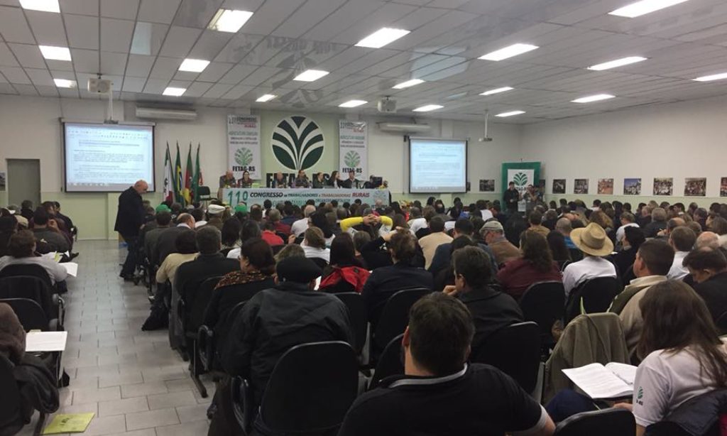 Cartilha sobre o Riscos e Cuidados na utilização de Agrotóxicos é lançada em Porto Alegre