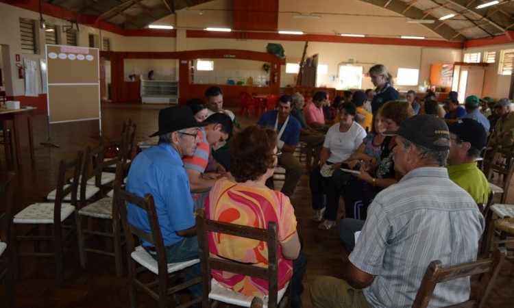 Roteiro de reuniões inicia no meio rural