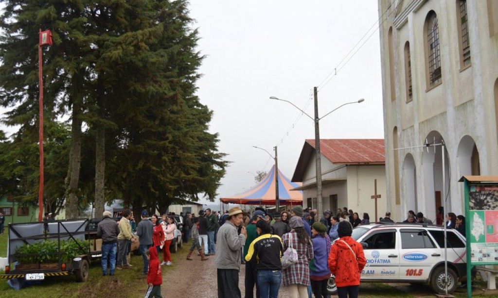 FESTA DO AGRICULTOR É SUCESSO EM SÃO PEDRO