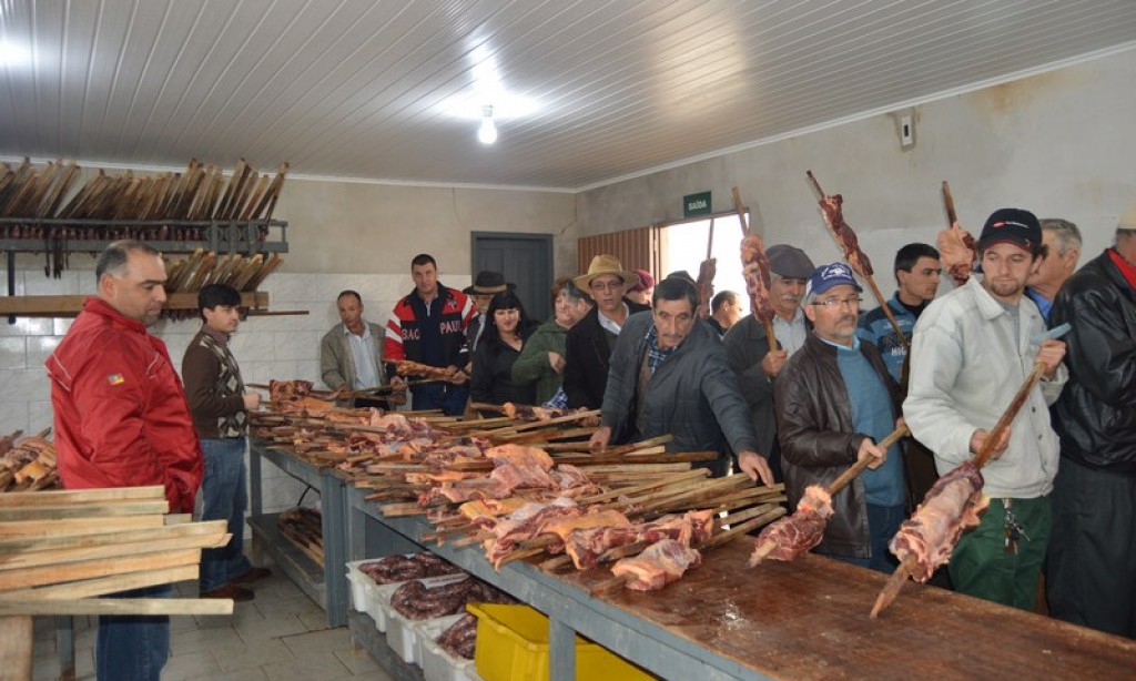 FESTA DO AGRICULTOR É SUCESSO EM SÃO PEDRO
