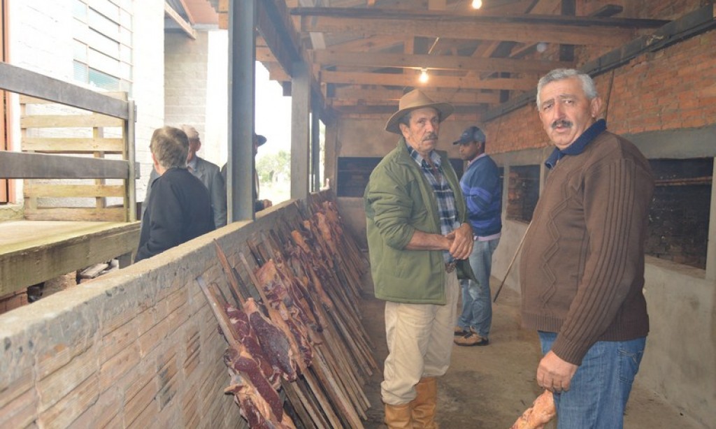 FESTA DO AGRICULTOR É SUCESSO EM SÃO PEDRO