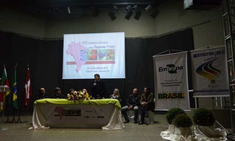 STR PRESENTE NO VIII SEMINÁRIO BRASILEIRO SOBRE PEQUENAS FRUTAS