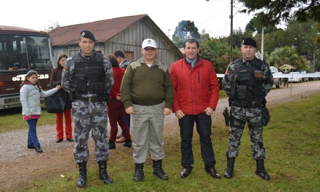 FESTA DO AGRICULTOR É SUCESSO EM SÃO PEDRO