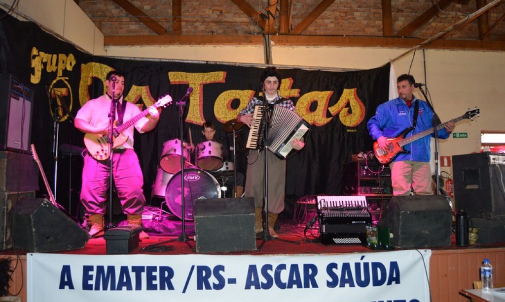 FESTA DO AGRICULTOR É SUCESSO EM SÃO PEDRO
