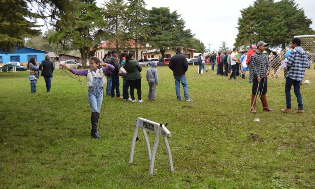 FESTA DO AGRICULTOR É SUCESSO EM SÃO PEDRO