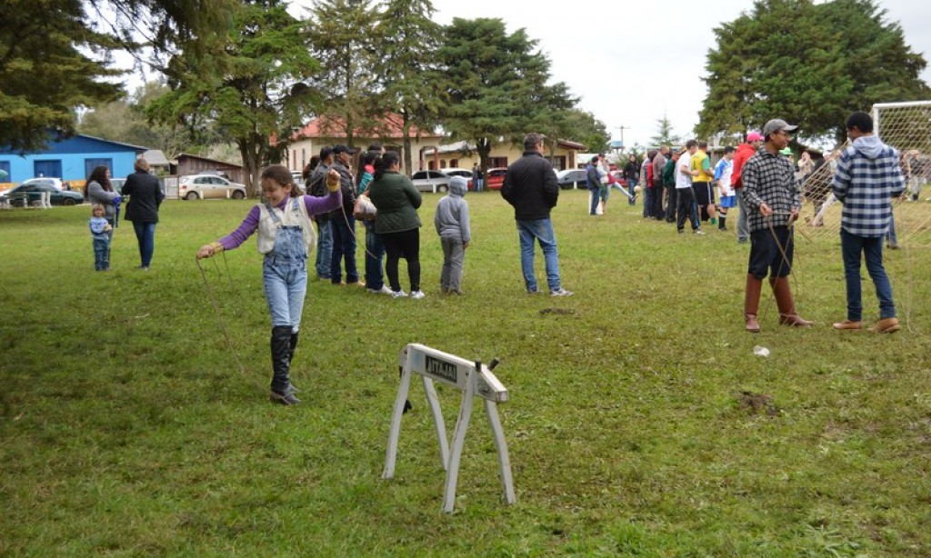 FESTA DO AGRICULTOR É SUCESSO EM SÃO PEDRO