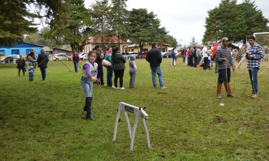 FESTA DO AGRICULTOR É SUCESSO EM SÃO PEDRO