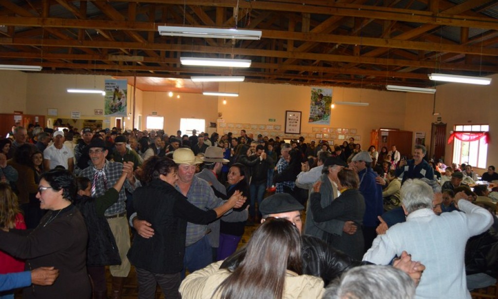 FESTA DO AGRICULTOR É SUCESSO EM SÃO PEDRO