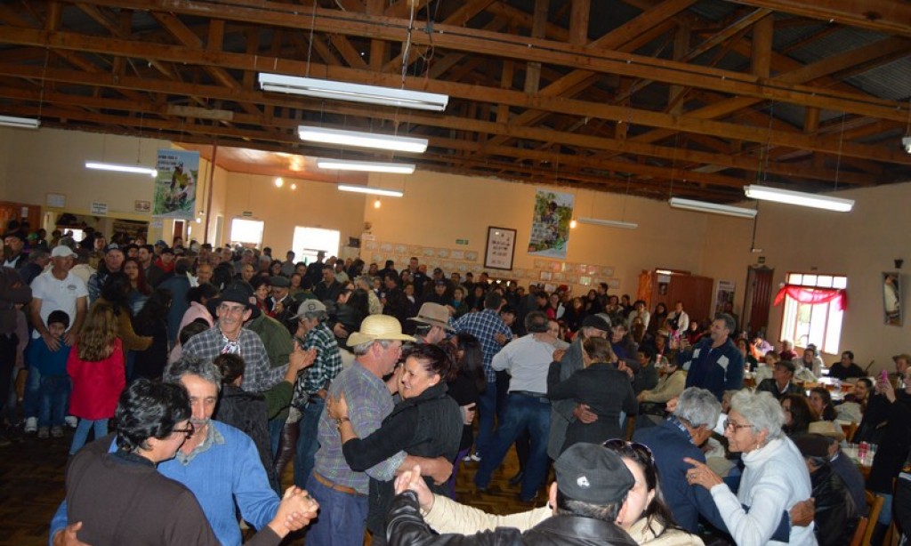 FESTA DO AGRICULTOR É SUCESSO EM SÃO PEDRO