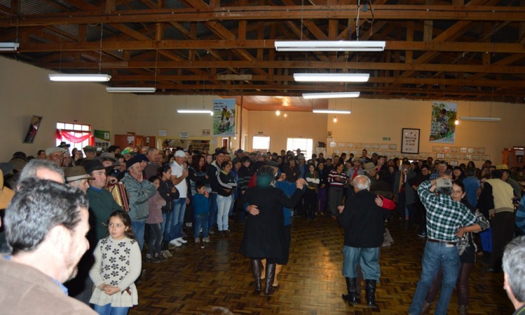 FESTA DO AGRICULTOR É SUCESSO EM SÃO PEDRO