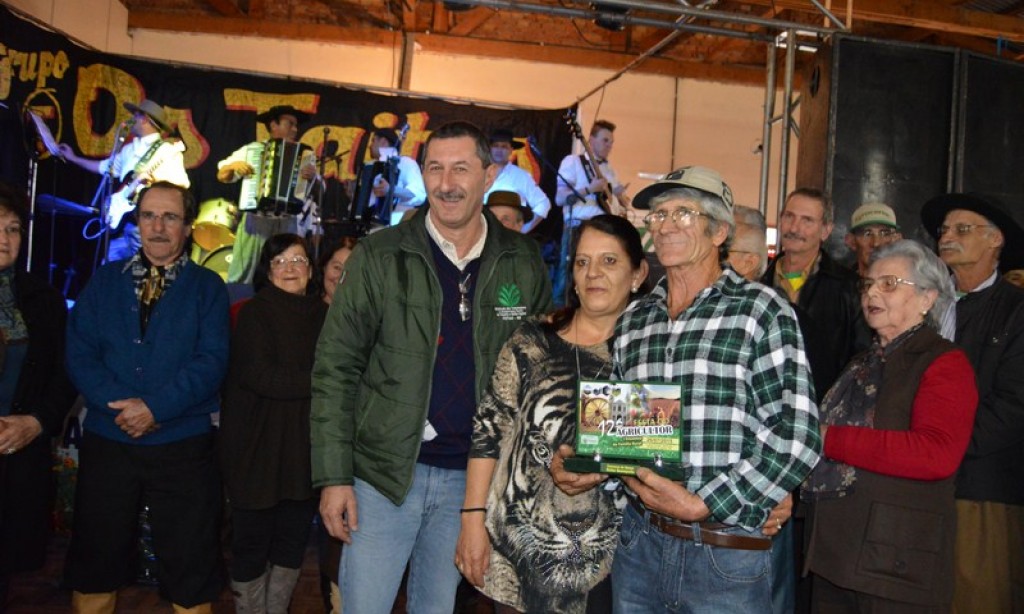 FESTA DO AGRICULTOR É SUCESSO EM SÃO PEDRO