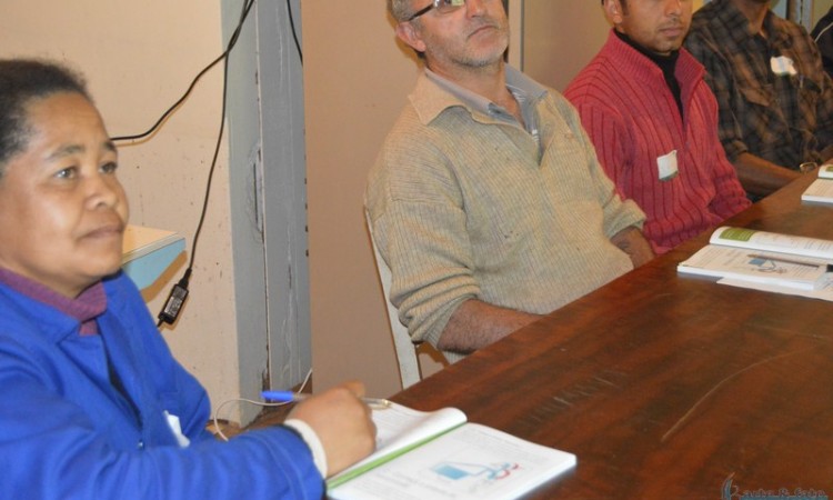 CURSO DE TRATORES AGRÍCOLAS