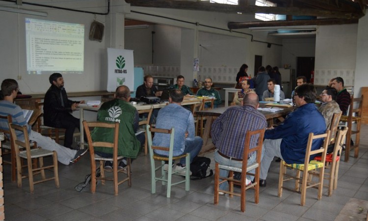 LIDERANÇAS SINDICAIS DE VACARIA PARTICIPAM DE EVENTO EM NOVO HAMBURGO