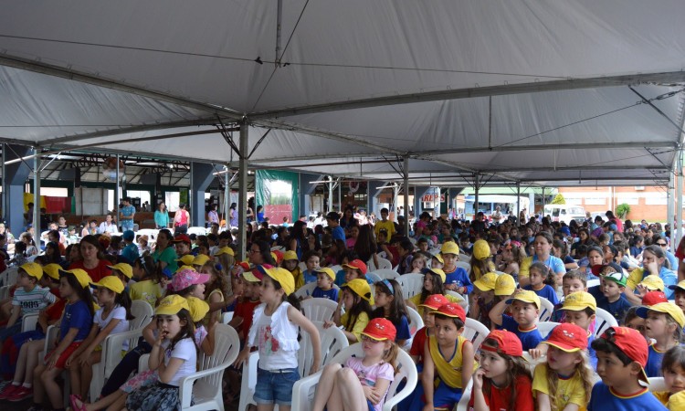 STR apoia concurso de redação da rede municipal de ensino