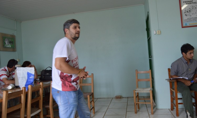 COMISSÃO DE JOVENS RURAIS DE VACARIA SE REUNE NO STR