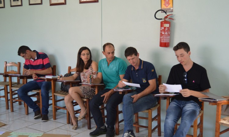 COMISSÃO DE JOVENS RURAIS DE VACARIA SE REUNE NO STR