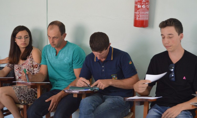 COMISSÃO DE JOVENS RURAIS DE VACARIA SE REUNE NO STR