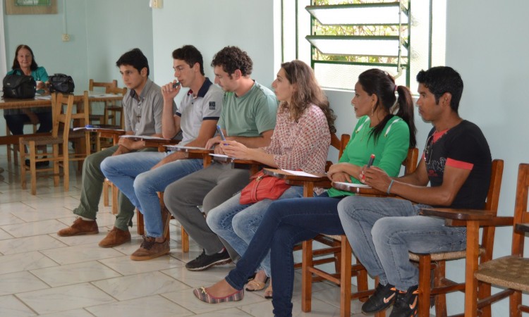 COMISSÃO DE JOVENS RURAIS DE VACARIA SE REUNE NO STR