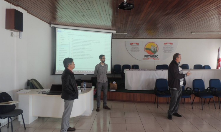 STR PARTICIPA EM FLORIANÓPOLIS DE CURSOS ESTADUAIS DE FORMAÇÃO DE ASSALARIADOS RURAIS