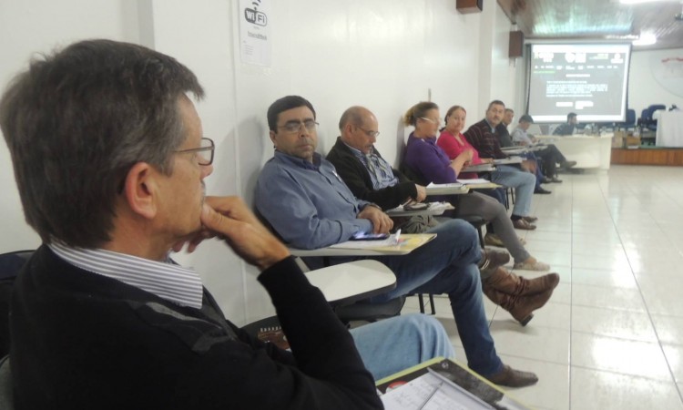 STR PARTICIPA EM FLORIANÓPOLIS DE CURSOS ESTADUAIS DE FORMAÇÃO DE ASSALARIADOS RURAIS
