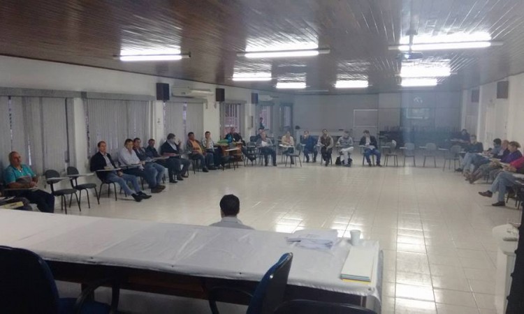 STR PARTICIPA EM FLORIANÓPOLIS DE CURSOS ESTADUAIS DE FORMAÇÃO DE ASSALARIADOS RURAIS