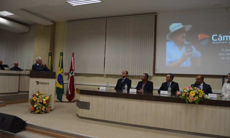 SÉRGIO POLETTO É CIDADÃO EMÉRITO DE VACARIA