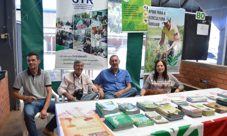 Feira de Pequenas Frutas Movimentou bom publico no final de semana
