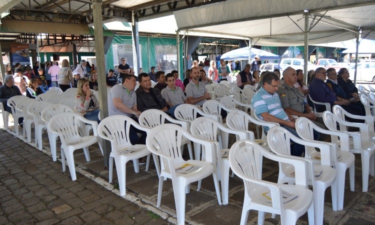 Feira de Pequenas Frutas Movimentou bom publico no final de semana