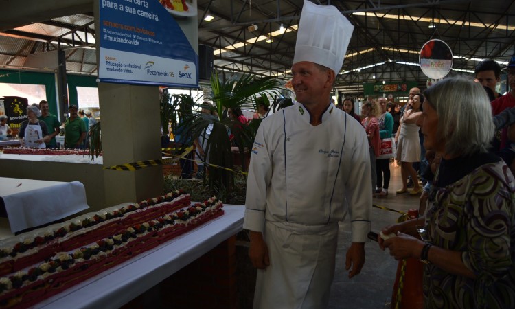 Feira de Pequenas Frutas Movimentou bom publico no final de semana