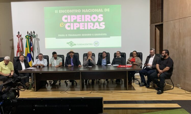 Representantes dos assalariados rurais participam de encontro nacional da Fundacentro em São Paulo